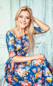 Meet Oksana, photo of beautiful Russian woman