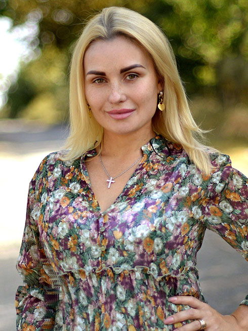 Meet Svetlana, photo of beautiful Russian woman