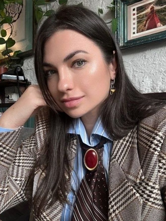 Elena | Dating Ukrainian Woman | marriage agency | In the heart of the east