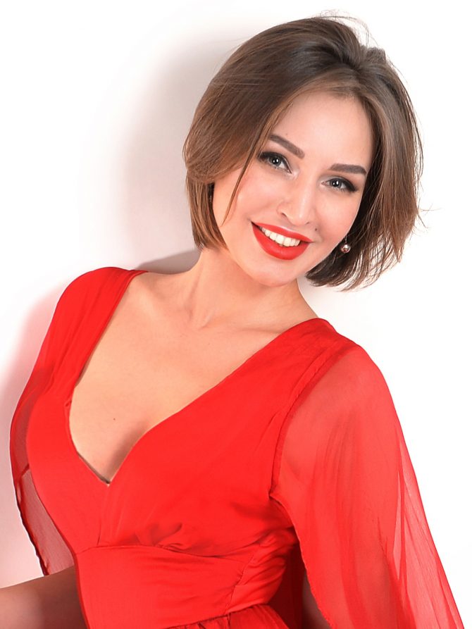 Maria | Dating Ukrainian Woman | marriage agency | In the heart of the east