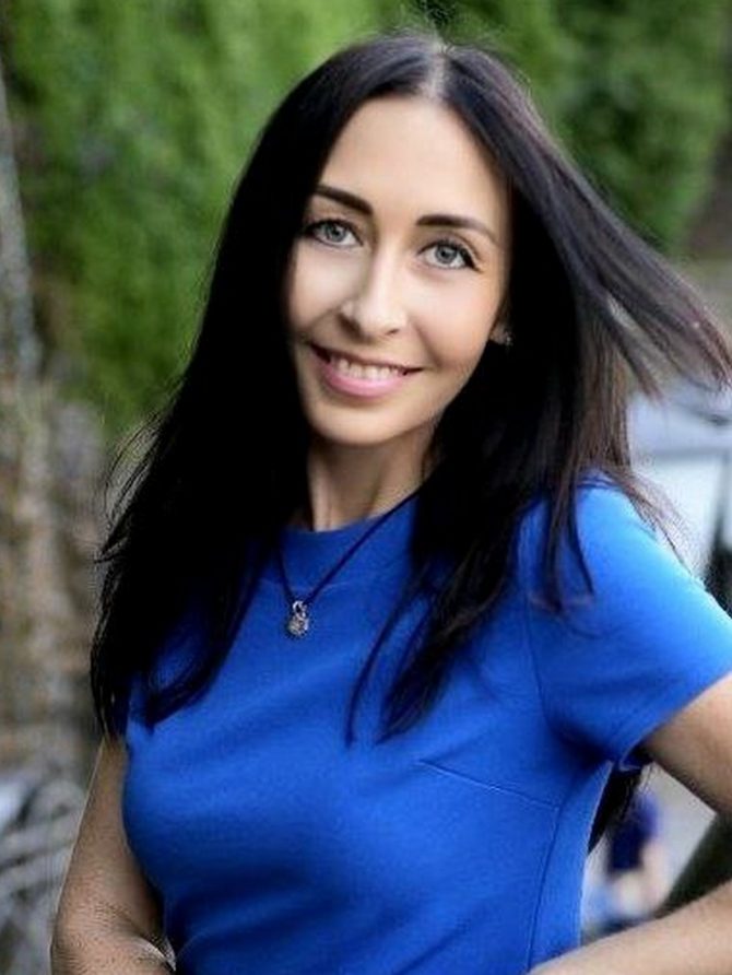 Alla | Femme ukrainienne | agence matrimoniale | Au Cœur de l'Est