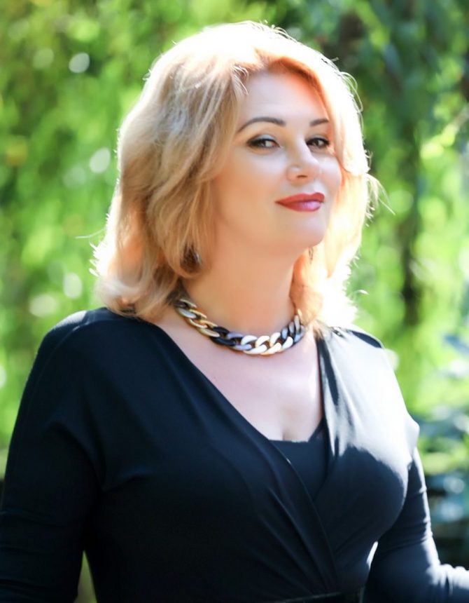Natalia | Femme ukrainienne | agence matrimoniale | Au Cœur de l'Est