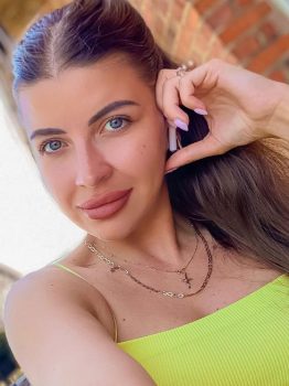 Rencontre avec Snezhana, femme ukrainienne célibataire