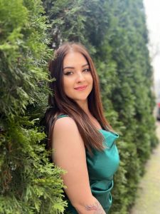 Rencontre avec Alina, belle femme ukrainienne en France