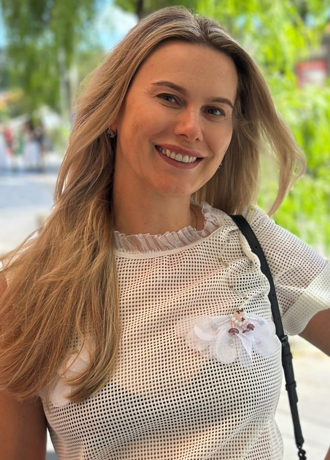 portrait-elena-nice Elena | Femme ukrainienne | agence matrimoniale | Au Cœur de l'Est