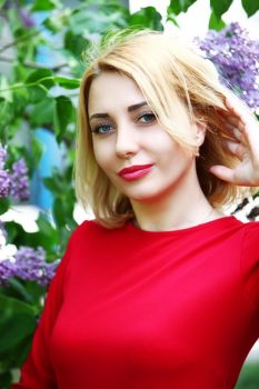 Lina | Dating Ukrainian Woman | marriage agency | In the heart of the east