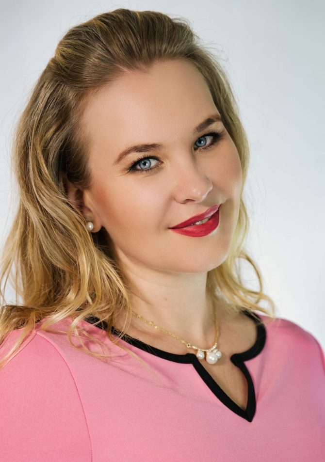 Alyona | Femme ukrainienne | agence matrimoniale | Au Cœur de l'Est