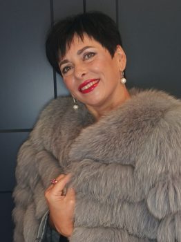 IMG-20251204-WA0003 Elena | Femme ukrainienne | agence matrimoniale | Au Cœur de l'Est