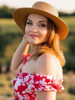 Elena | Femme ukrainienne | agence matrimoniale | Au Cœur de l'Est