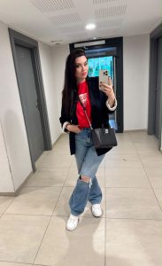 Rencontrez Yulia, belle femme ukrainienne vivant en France